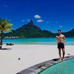 Meet your Posher, Douglas